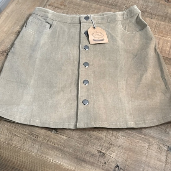 Kori Camel-Colored Corduroy Mini Skirt~Neutral Button Front Women’s Sz-M NWT - Picture 1 of 9
